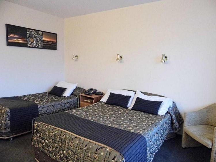 Westport Motor Hotel מראה חיצוני תמונה